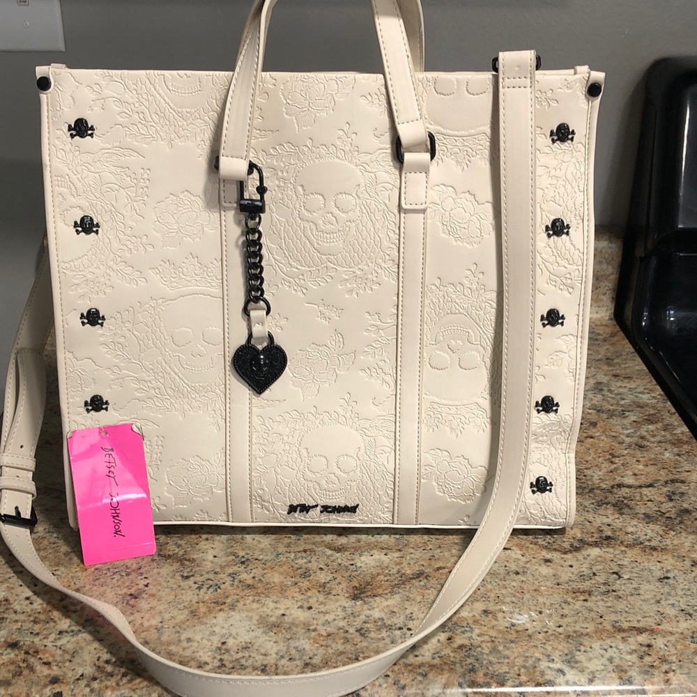 Betsey Johnson skull purse